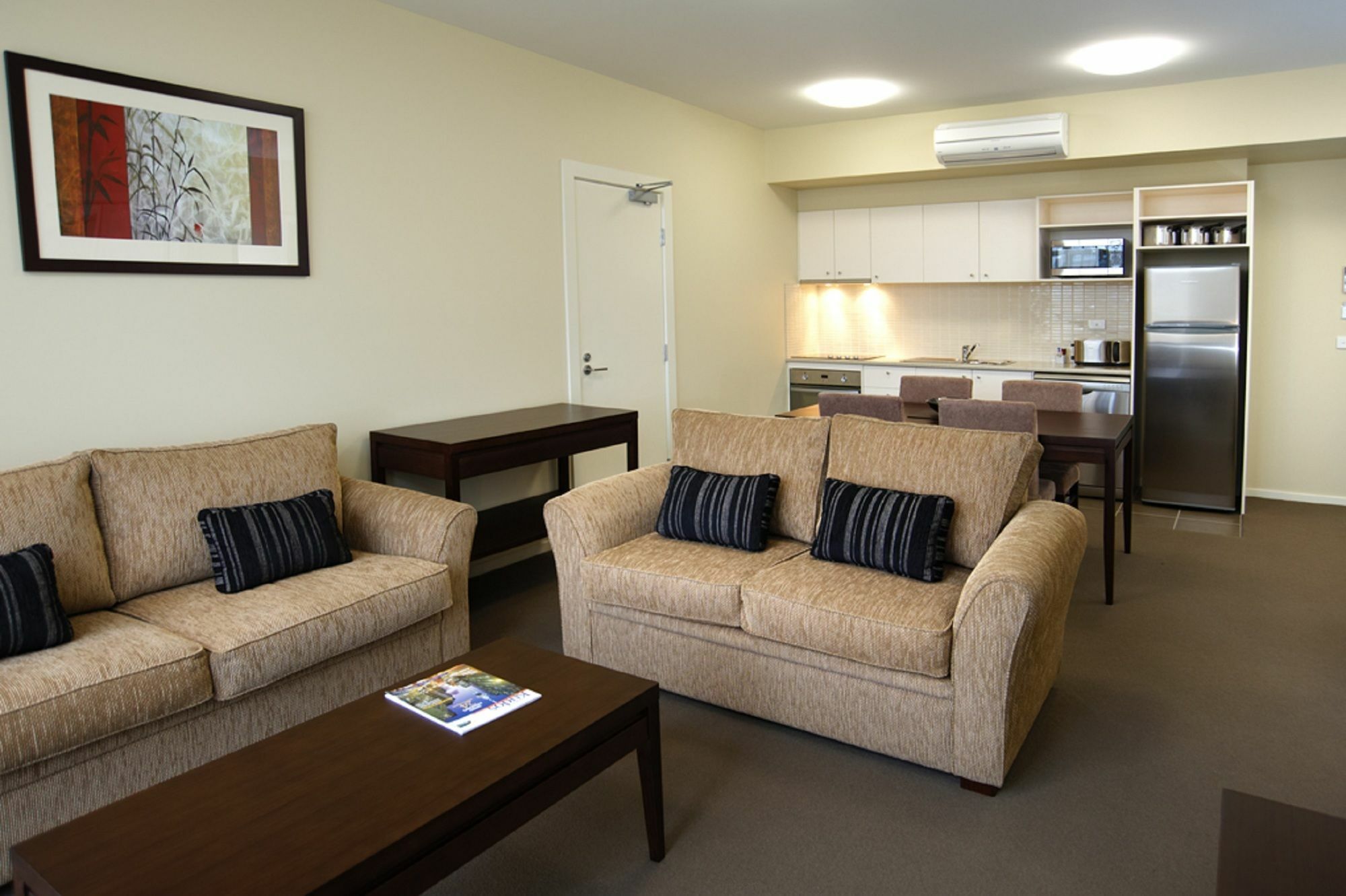 Quest Ballarat Aparthotel Room photo